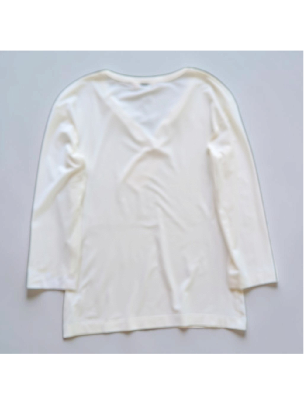 St. John Ivory Split Neck 3/4 Sleeve Knit Top Sz S NWT - Picture 4 of 10